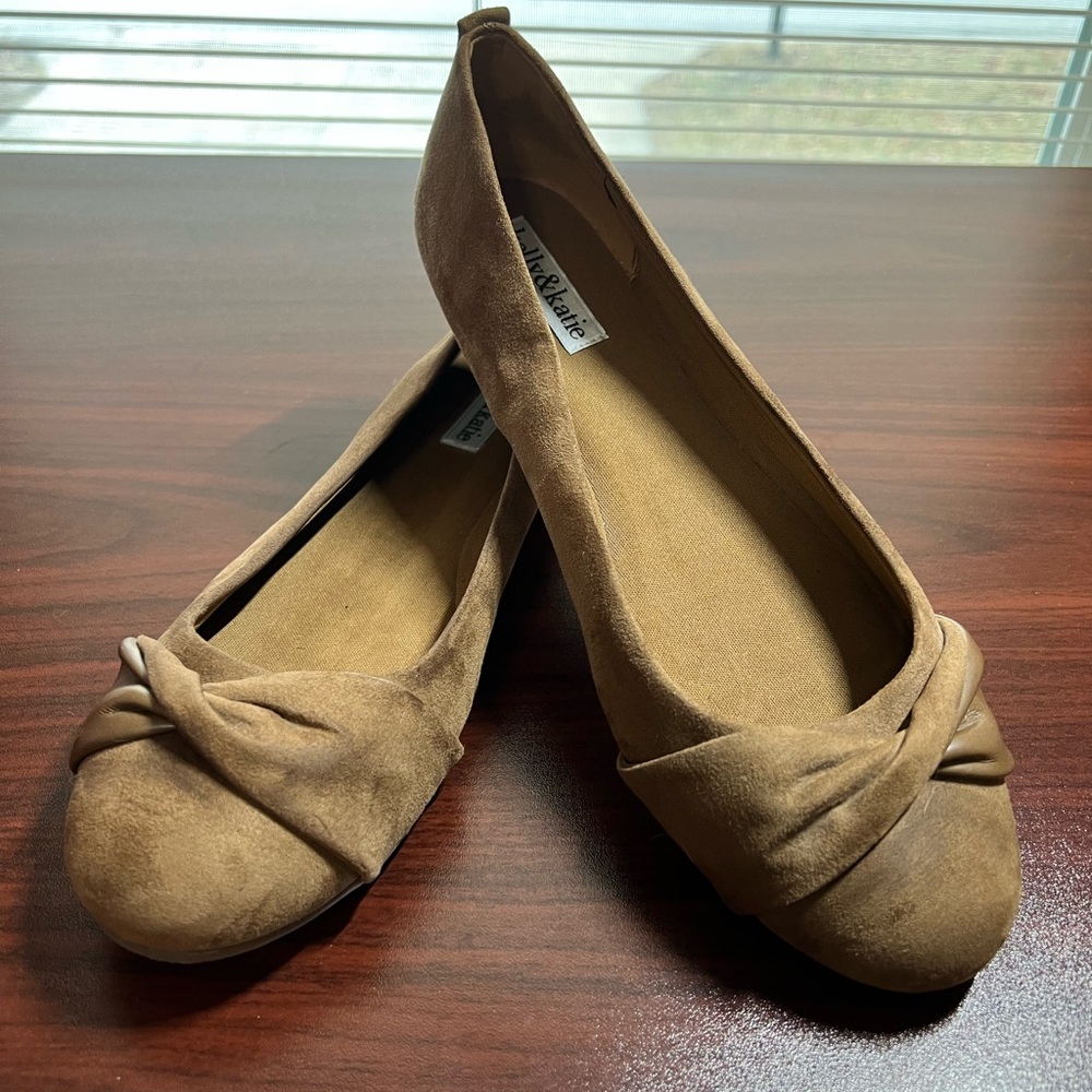 kelly & katie tan flats. Faux suede and leather top.